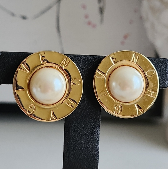 GIVENCHY Vintage Gold Plated Faux Pearl Halo Earrings - Picture 1 of 4